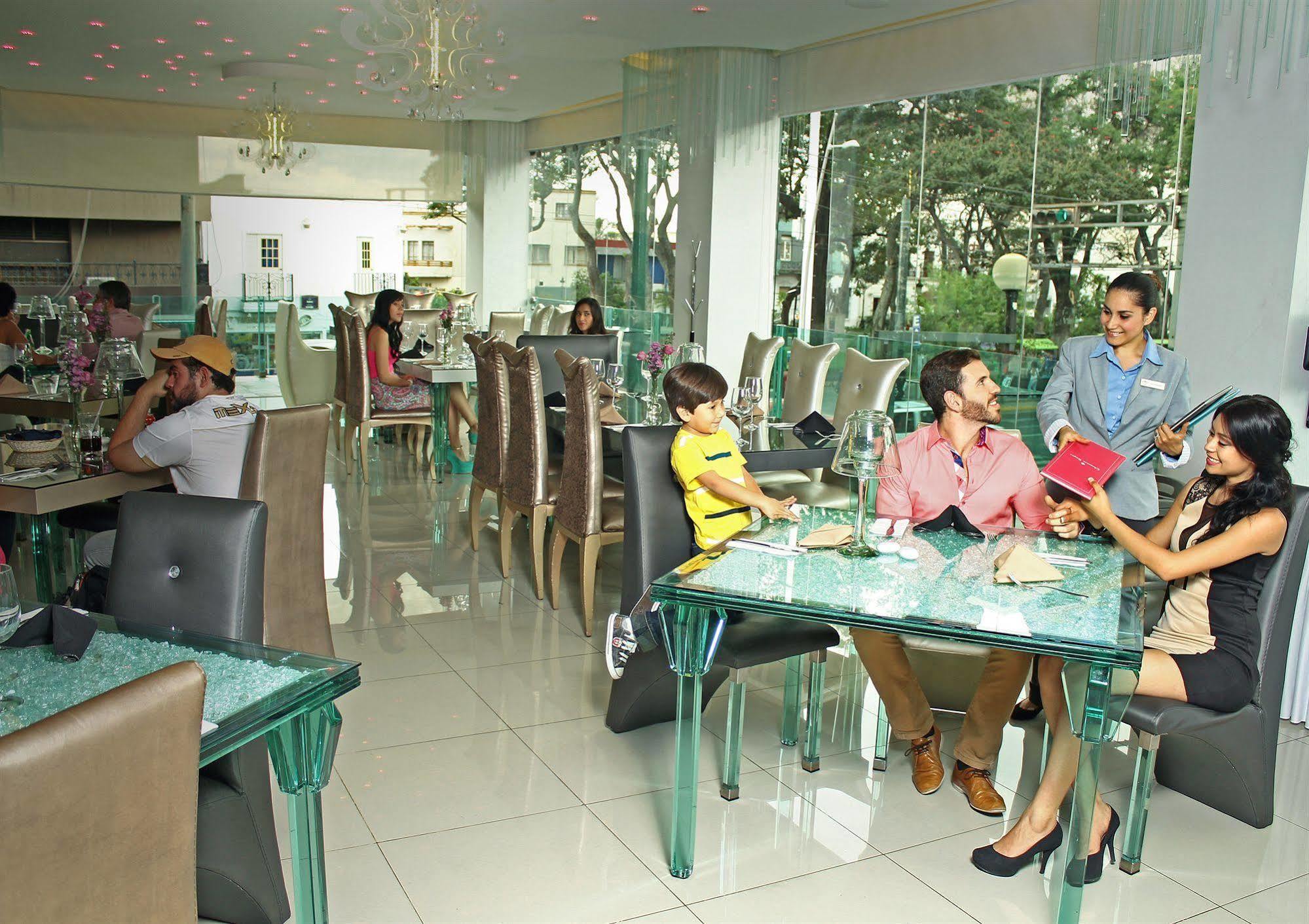 Hotel Vista Hermosa グアダラハラ エクステリア 写真