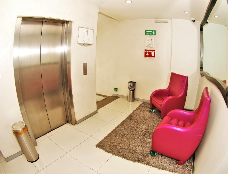 Hotel Vista Hermosa グアダラハラ エクステリア 写真